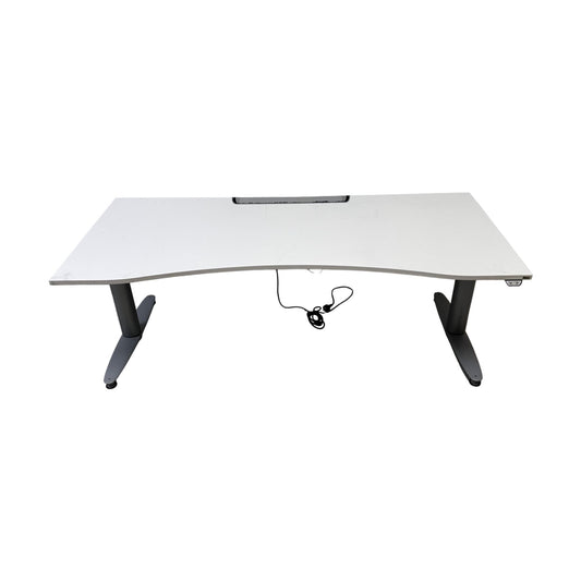 Kinnarps elektrisk hev/senk skrivebord fra Kinnarps, hvit, 180x80 cm