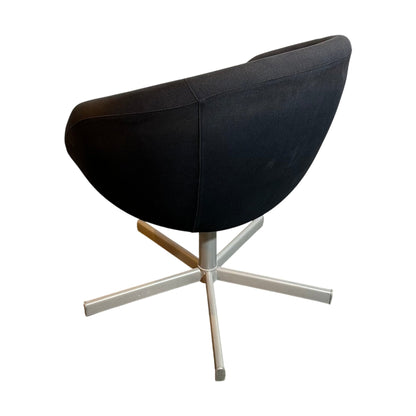 Skruvstad stol fra IKEA, sort