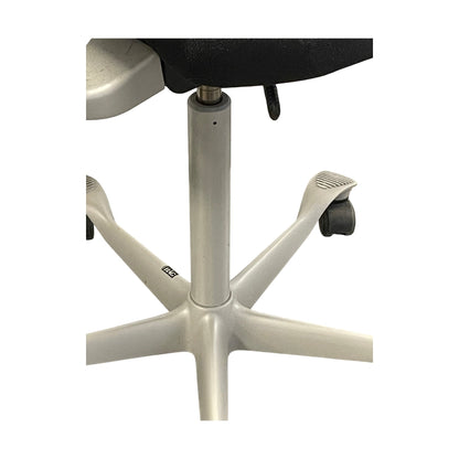 HAG Capisco 8107 kontorstol, svart stoff