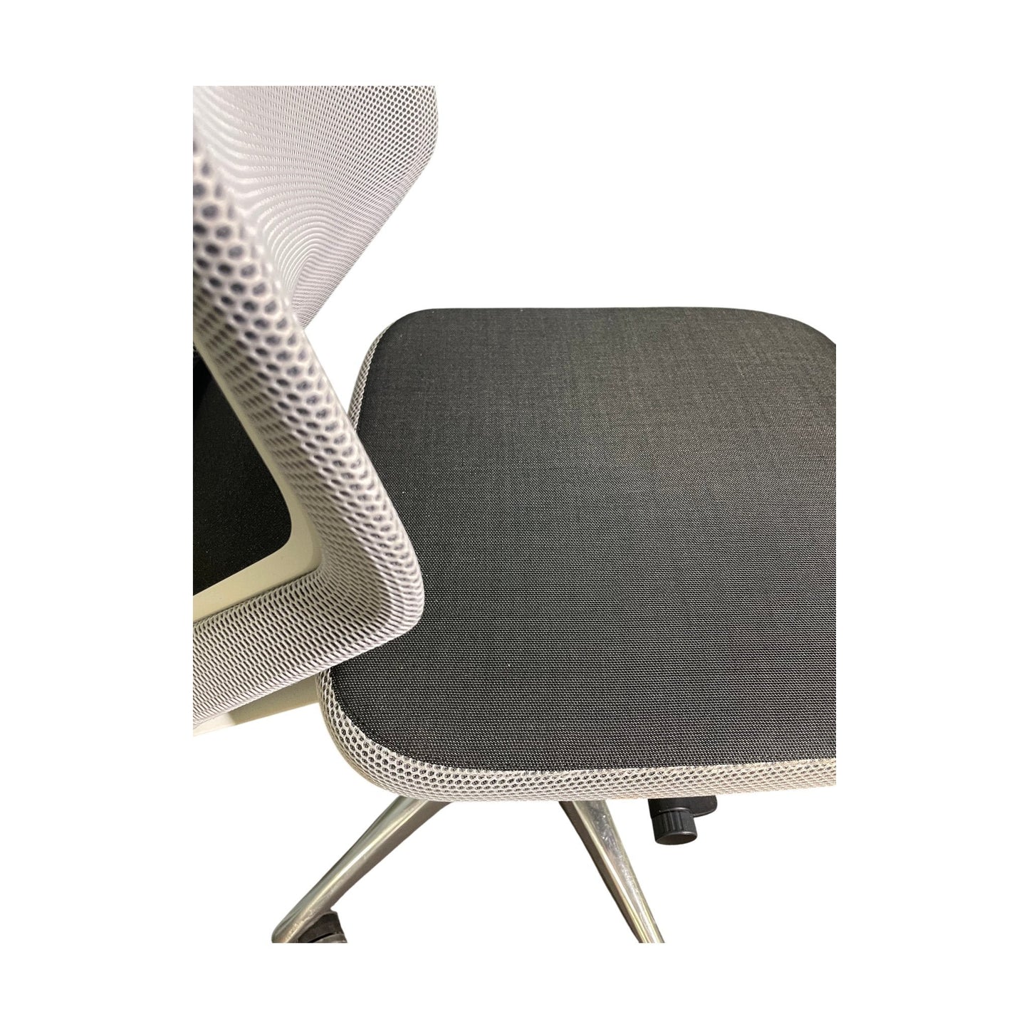 Esencia Drabert kontorstol fra Kinnarps, hvit og grå