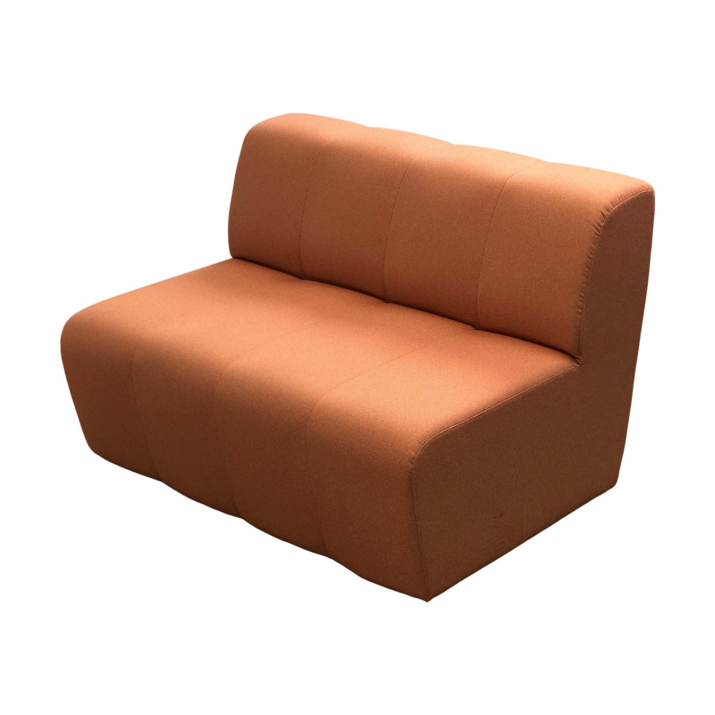 Lago 2-seter sofa fra VAD i oransje