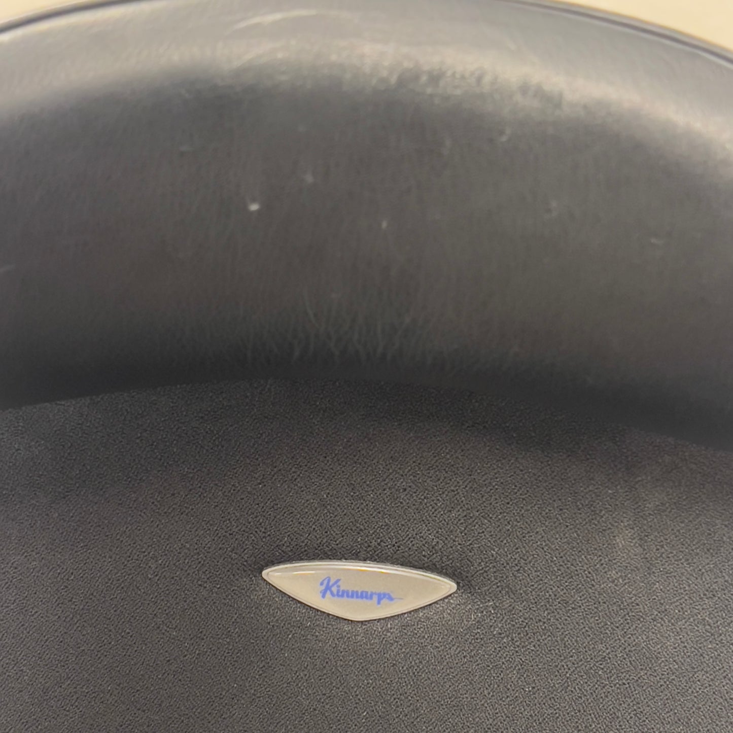 Kontorstol Kinnarps 8000, svart