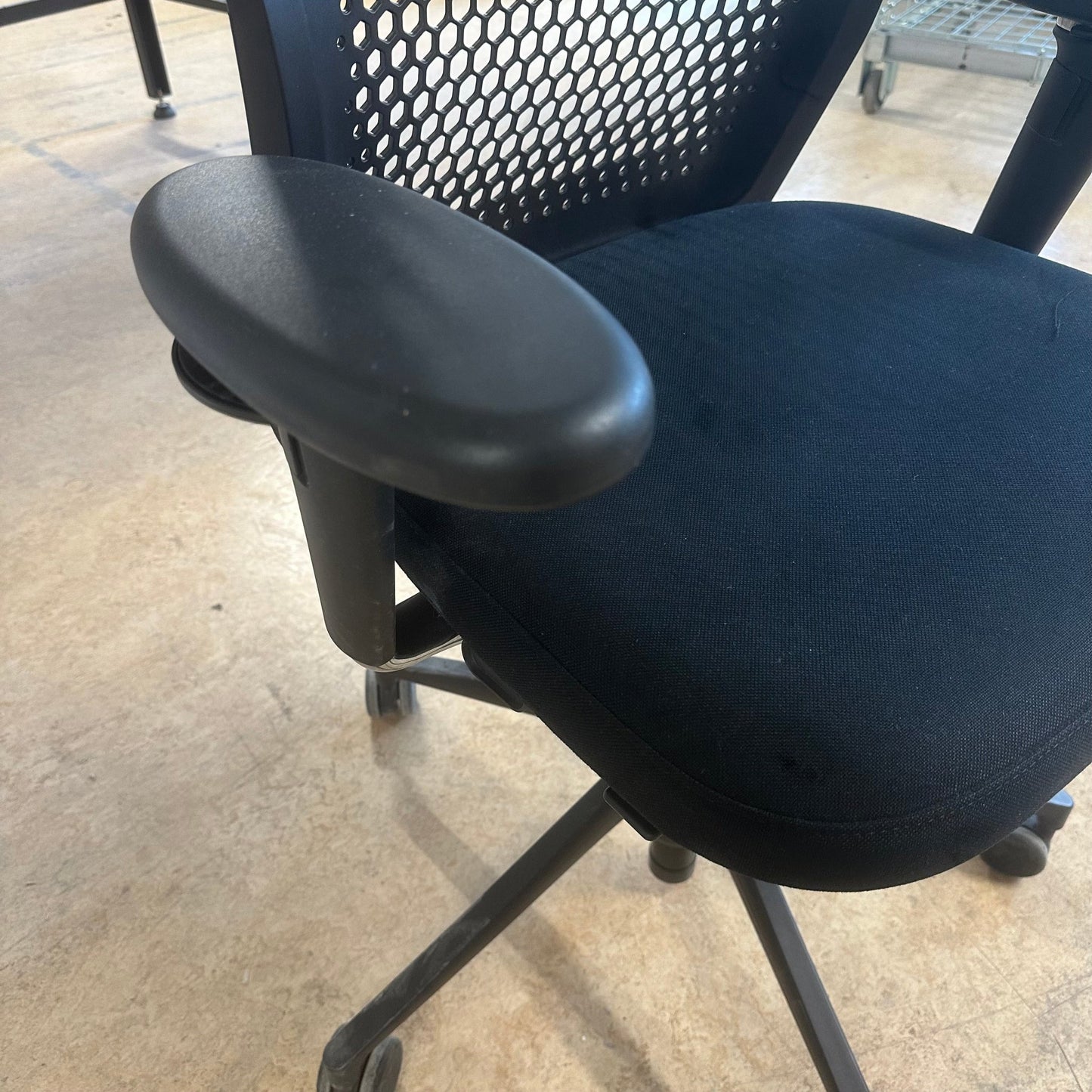 Vitra ID Air