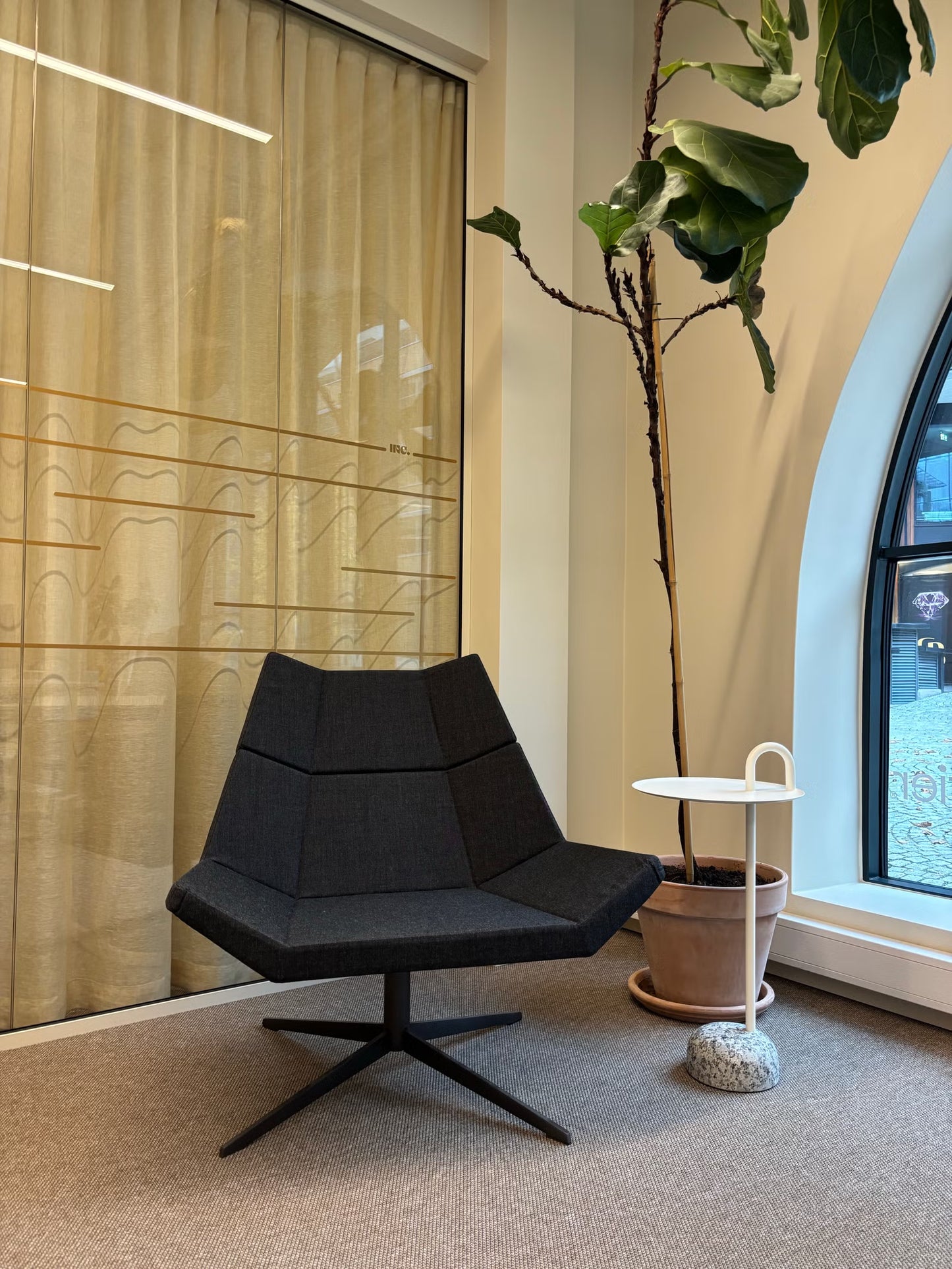 Pause Club lenestol fra Varier, Remix-ull