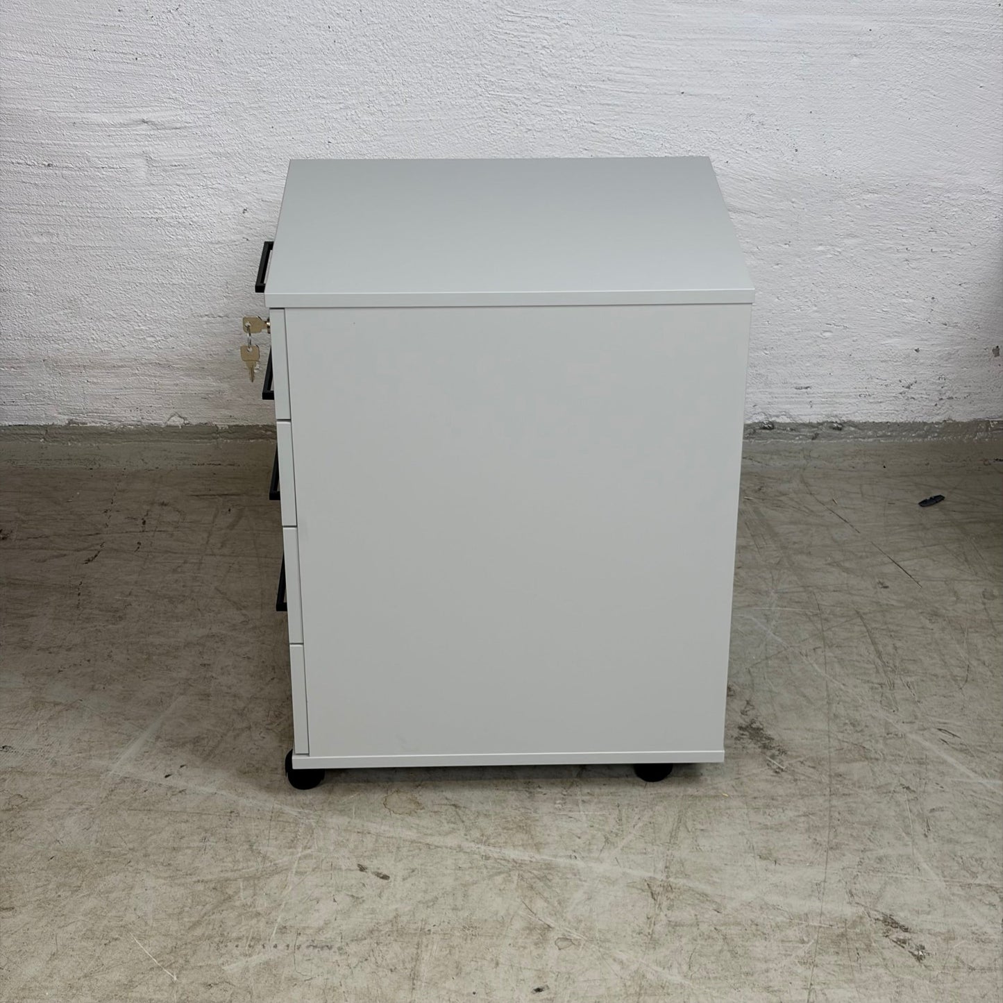 (41x50x64) Degvold skap i hvit