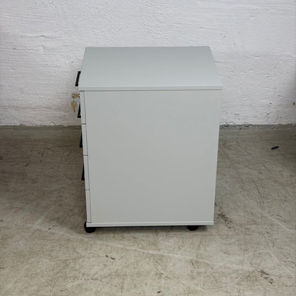 (41x50x64) Degvold skap i hvit
