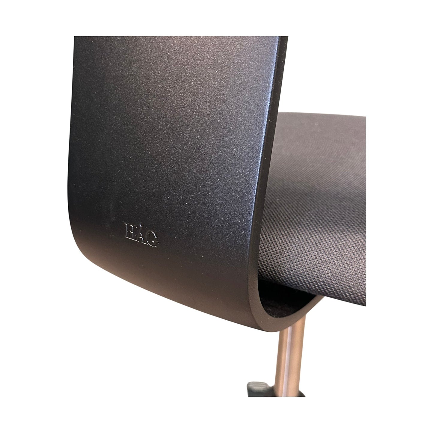 Tion 2140 møteromsstol fra HÅG, svart og rød