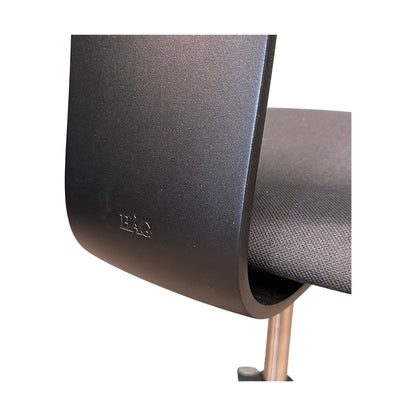 Tion 2140 møteromsstol fra HÅG, svart og rød