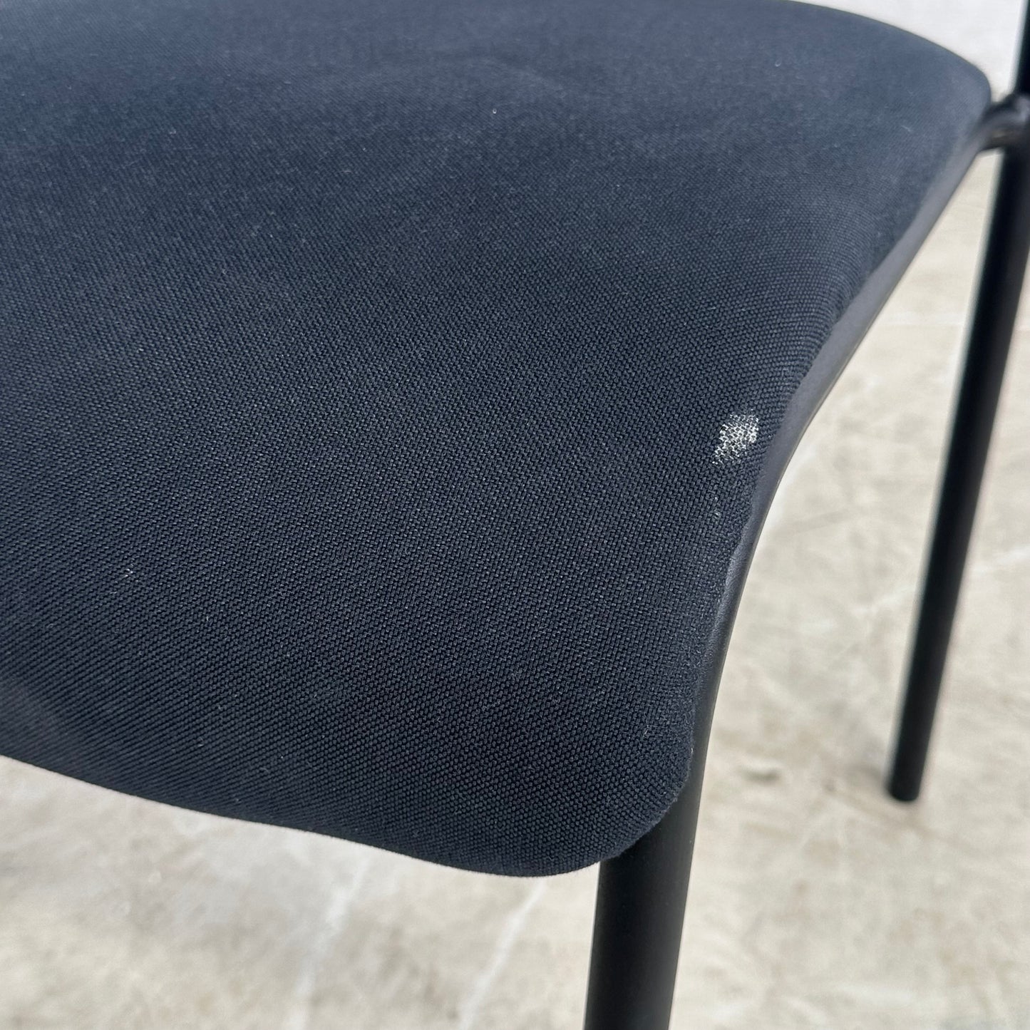 Särna møteromsstol fra IKEA, svart tekstil, stablebar