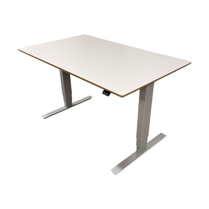 Elektrisk hev/senk skrivebord 130x80 cm, grå laminat, Edsbyn
