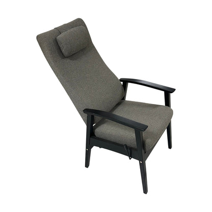 Nexus lenestol fra VAD, sortlakkert, høy rygg