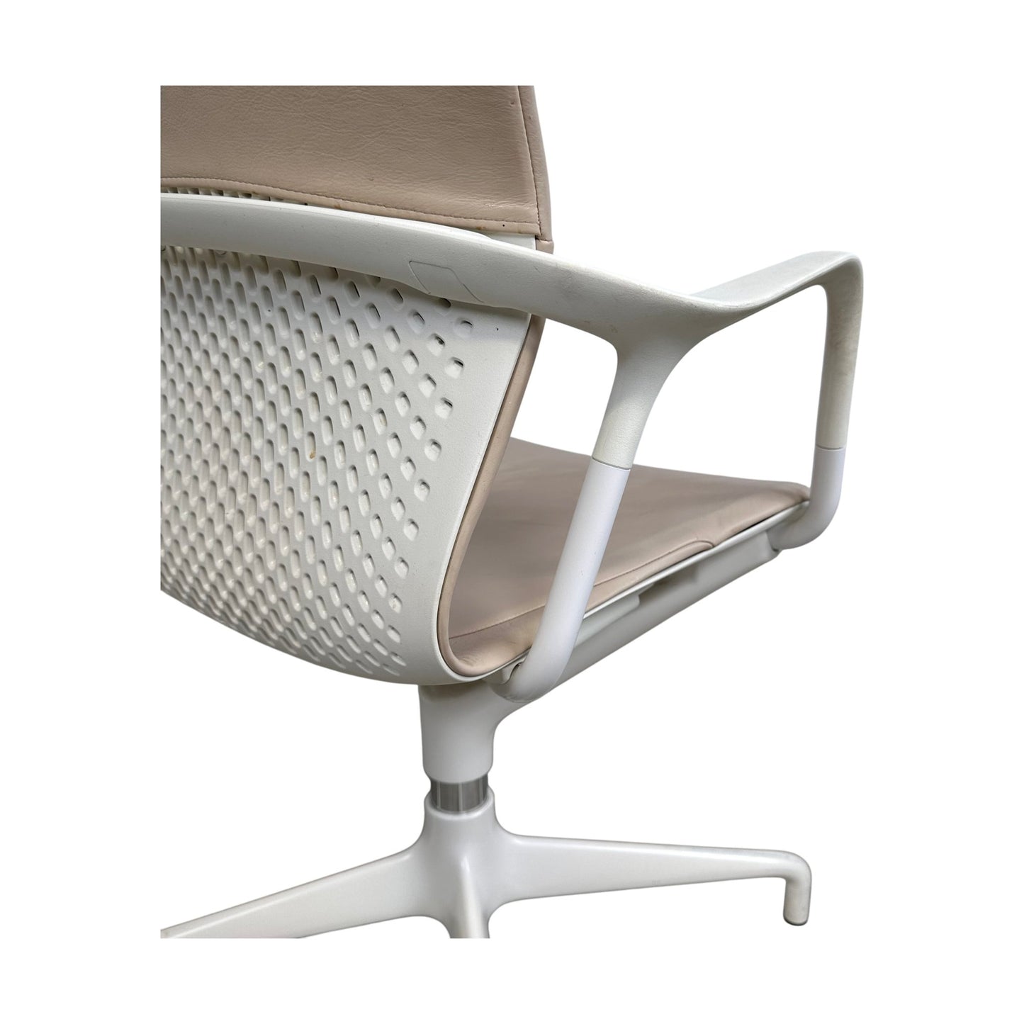 Keyn møteromsstol fra Herman Miller