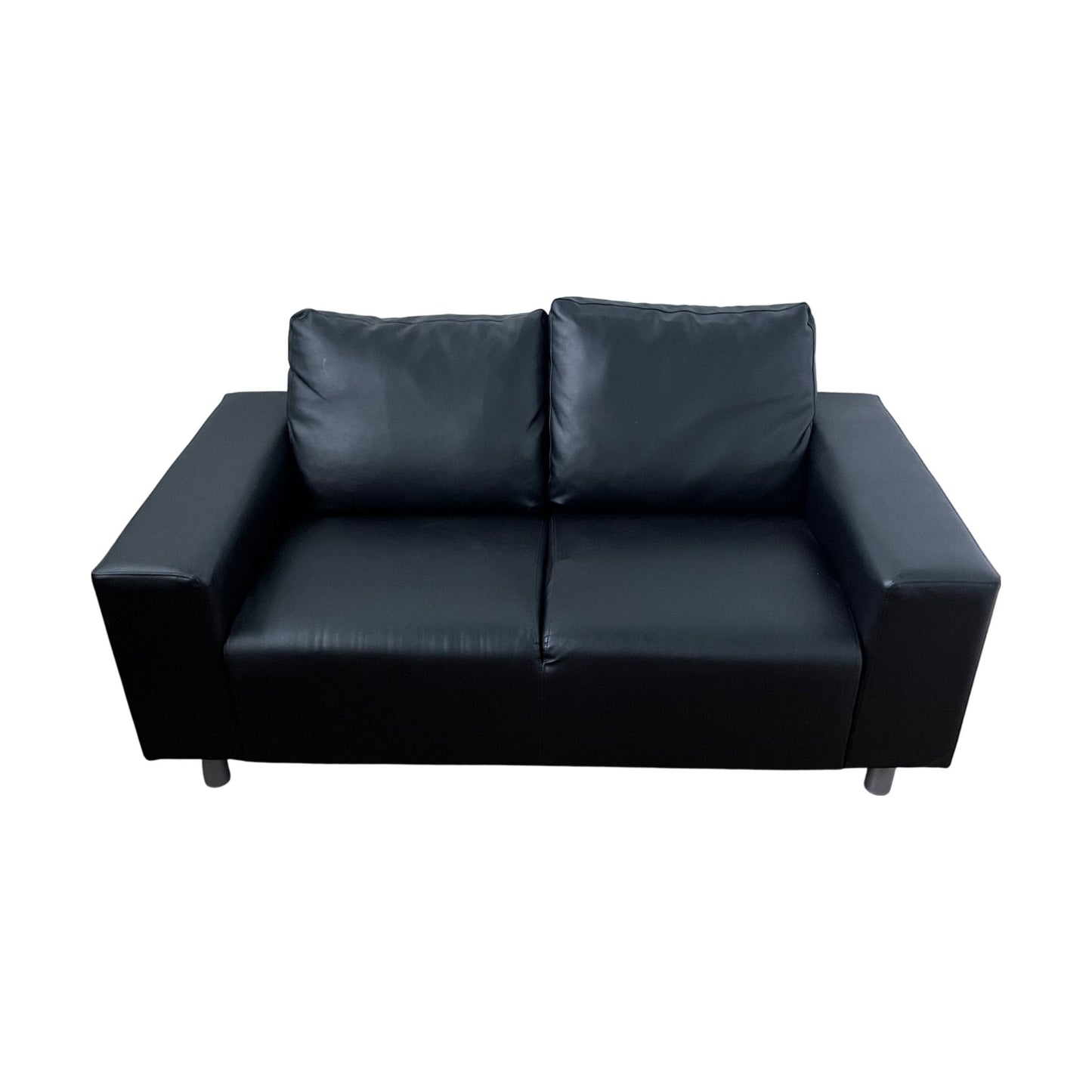 Sort 2-seter sofa i skinn