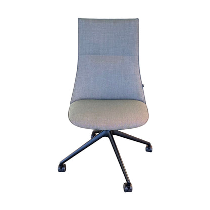 Fjell 5ER møteromsstol fra Fora Form, mørk grønn