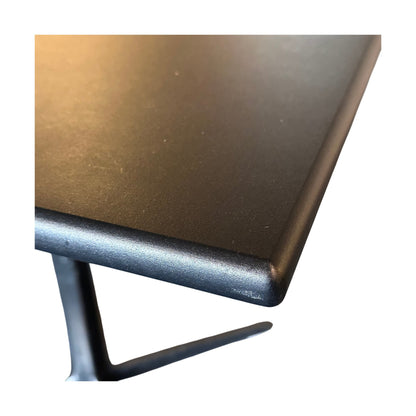 Arper Wim sort loungebord, 80x80 cm, H74 cm