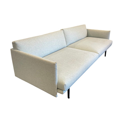 Outline 2-seter sofa fra Muuto i blå