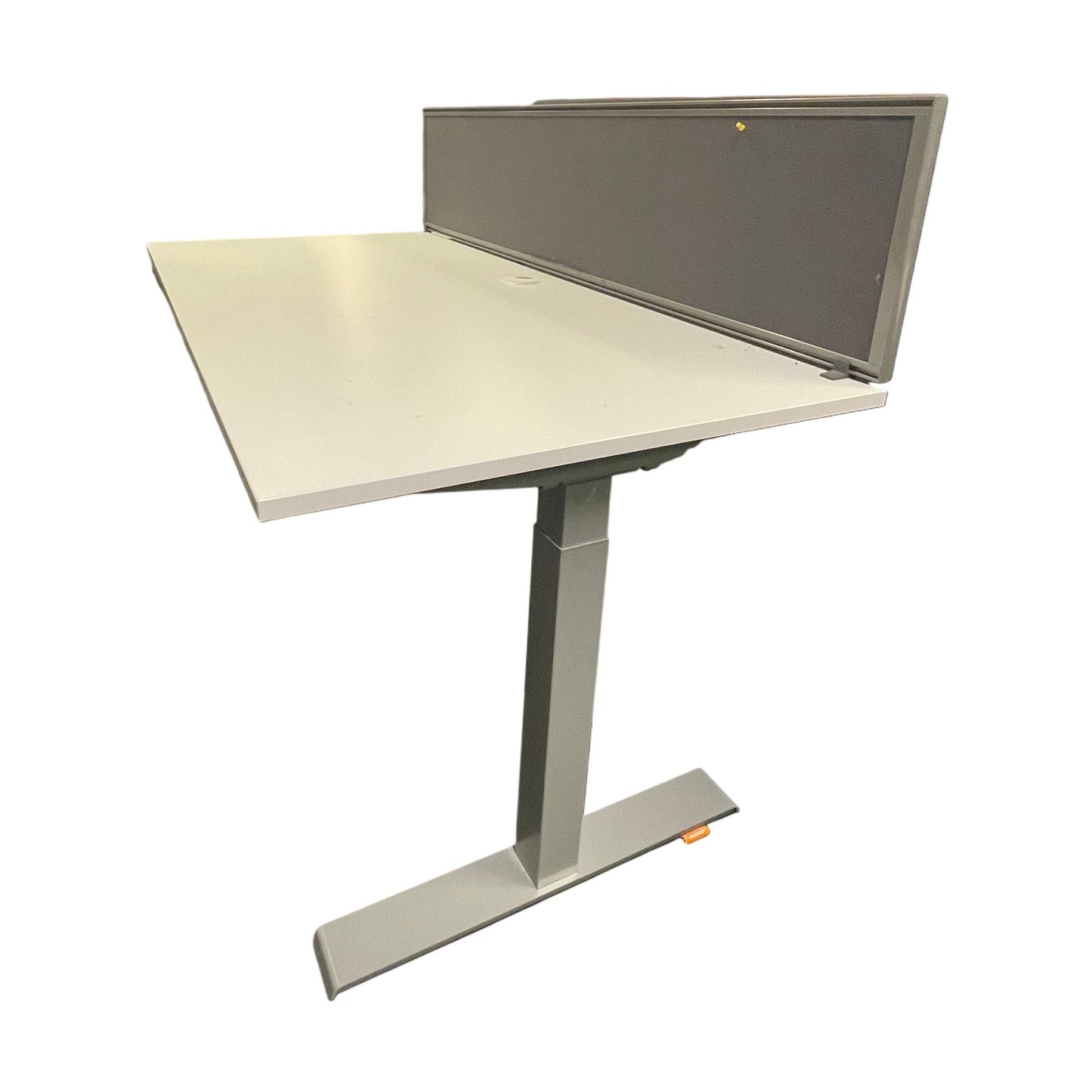 Elektrisk hev/senk skrivebord fra Kinnarps, hvit laminat, 160x80 cm