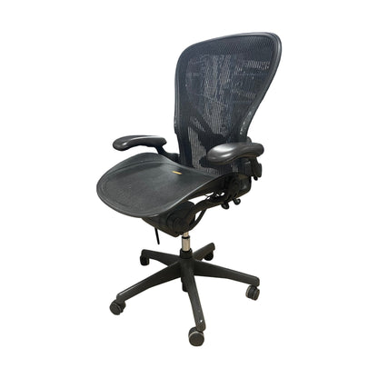 Aeron kontorstol fra Herman Miller, svart