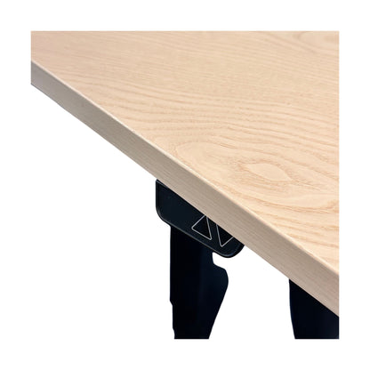 Elektrisk hev/senk skrivebord 205x100 cm, beige