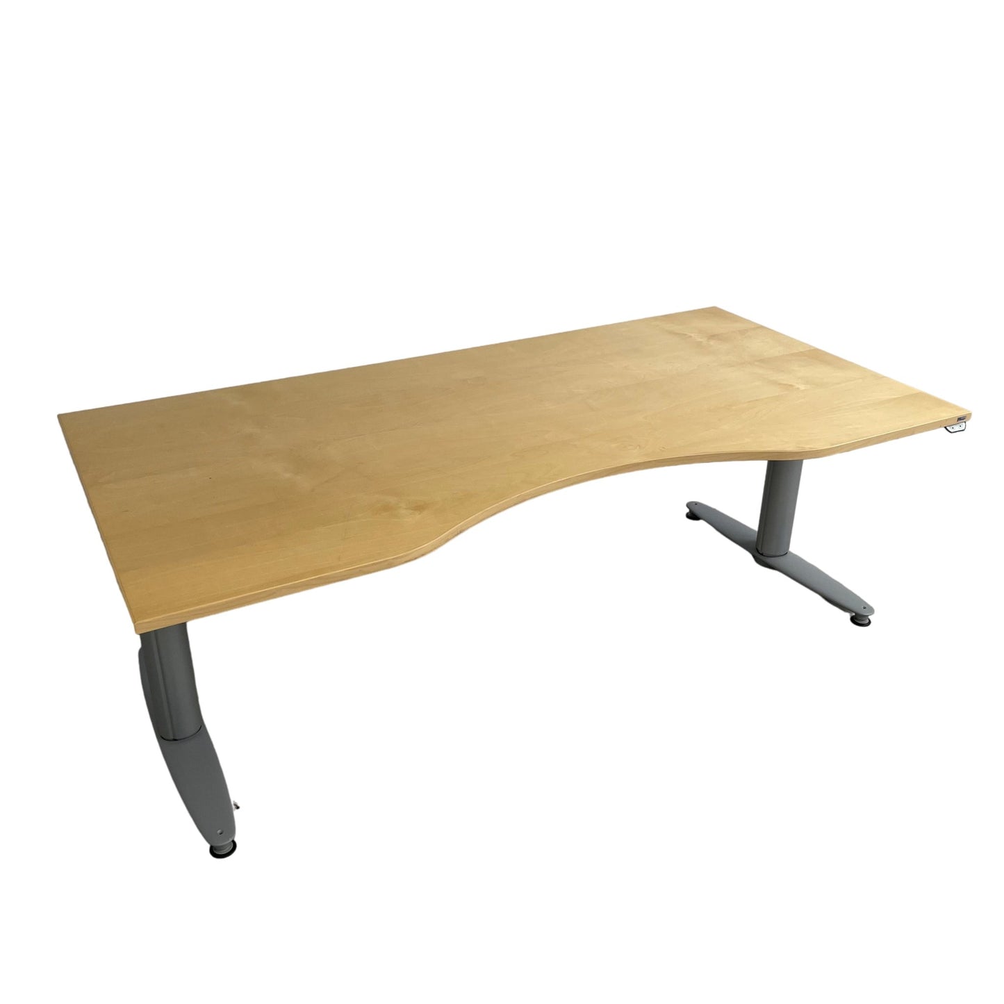 Skrivebord fra Kinnarps, el hev/senk, 180cm