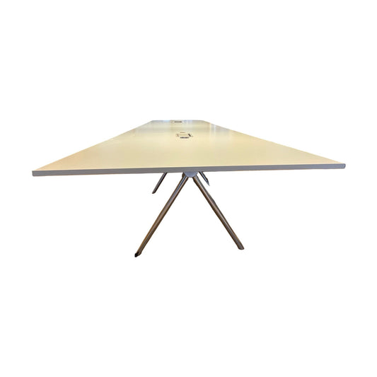 Møtebord fra EFG, lys grått laminat, 550x140 cm