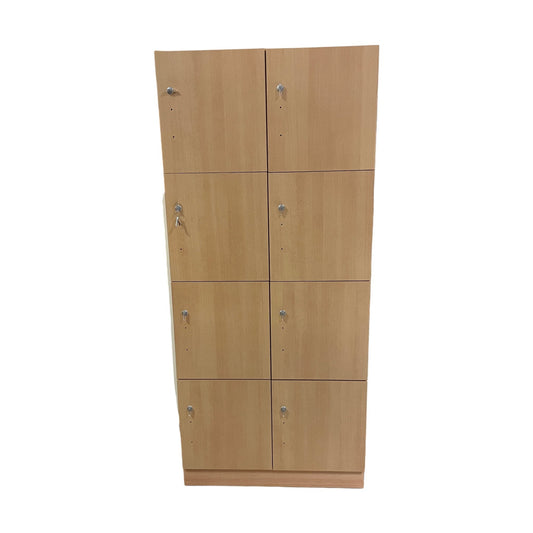 Småromsskap fra Svenheim i bøk