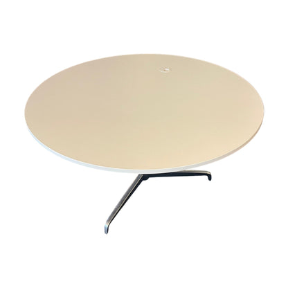 Møtebord Ø140, hvit laminat