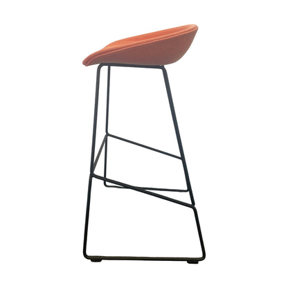 About a stool barstol fra HAY, lakserosa, 88 cm høy