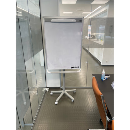 Gulvstående whiteboard på hjul fra Bi Office, 175x75 cm