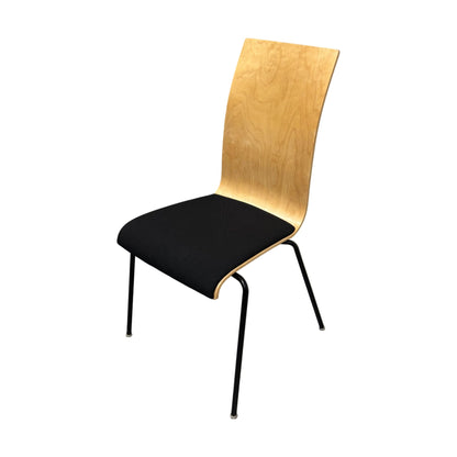 Møteromsstol fra RBM, Bella