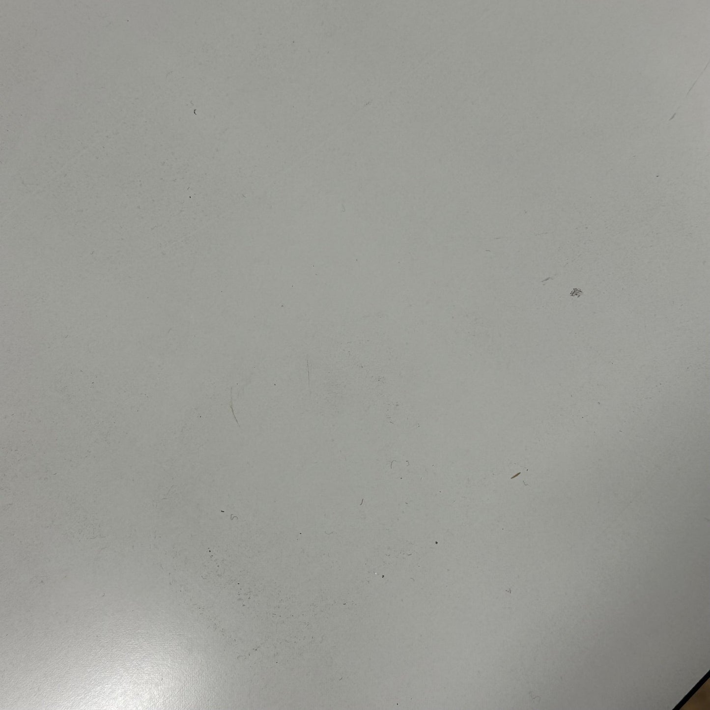 El hev/senk bord fra Linak, hvit, 140x80 cm