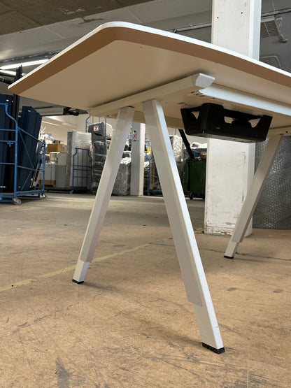 Møtebord fra Iglo, hvit laminat, 160x80 cm