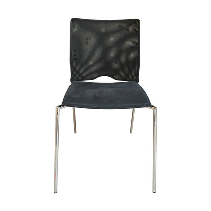 Cosmos møteromsstol fra Lammhults, svart, stablebar