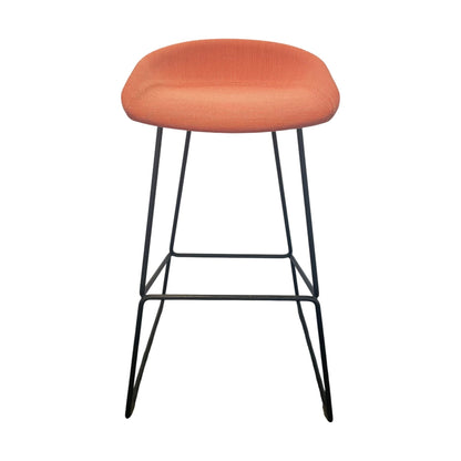 About a stool barstol fra HAY, lakserosa, 88 cm høy
