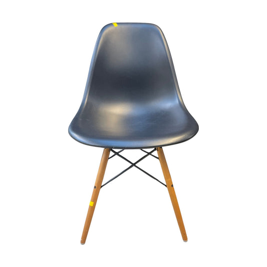 Eames møteromsstol fra Vitra, god tilstand