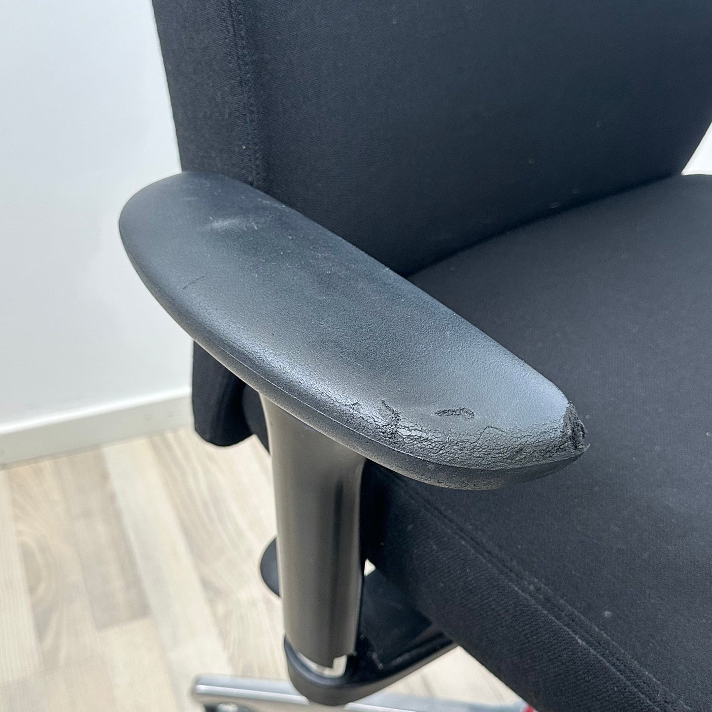 Kontorstol fra SAVO, modell XO, svart