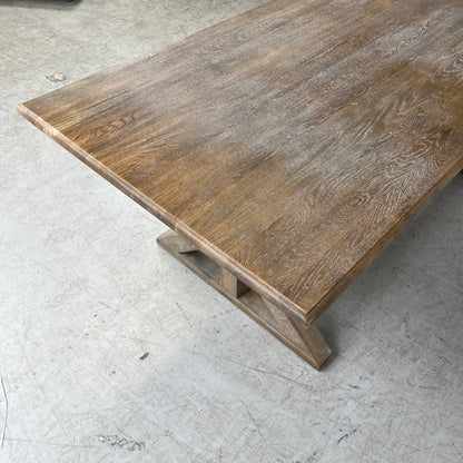 Retro spisebord i naturlig tre