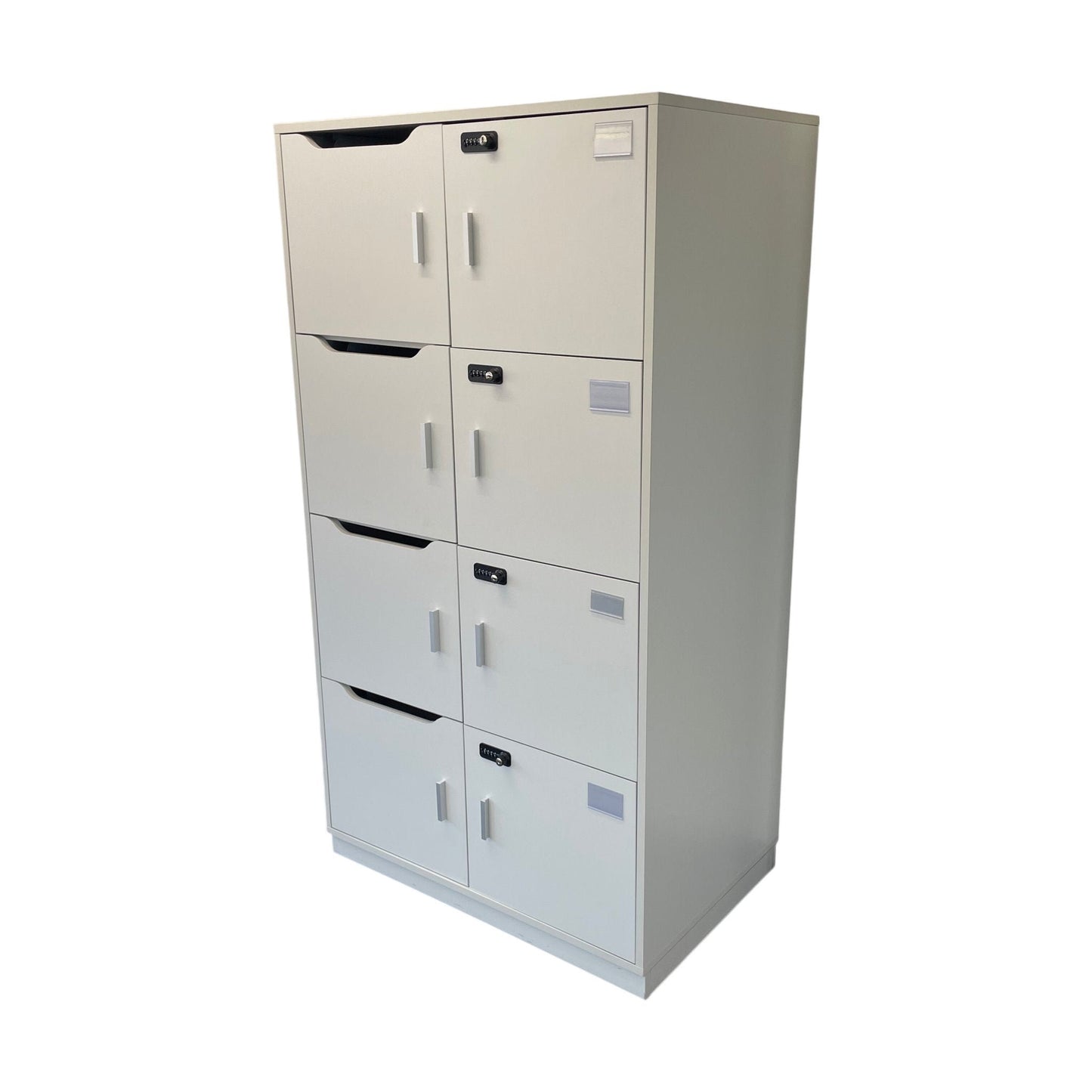 Låseskap i hvit fra Lehmann, 6 rom, 166 cm høy