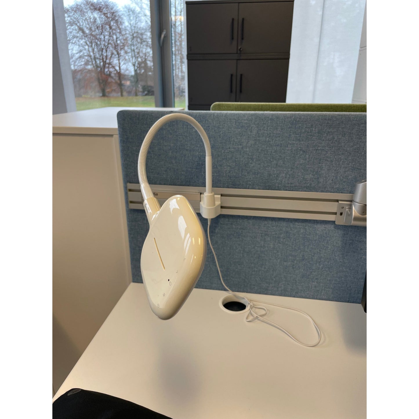 LED Toolbar Lamp fra Conceptum, varm hvit