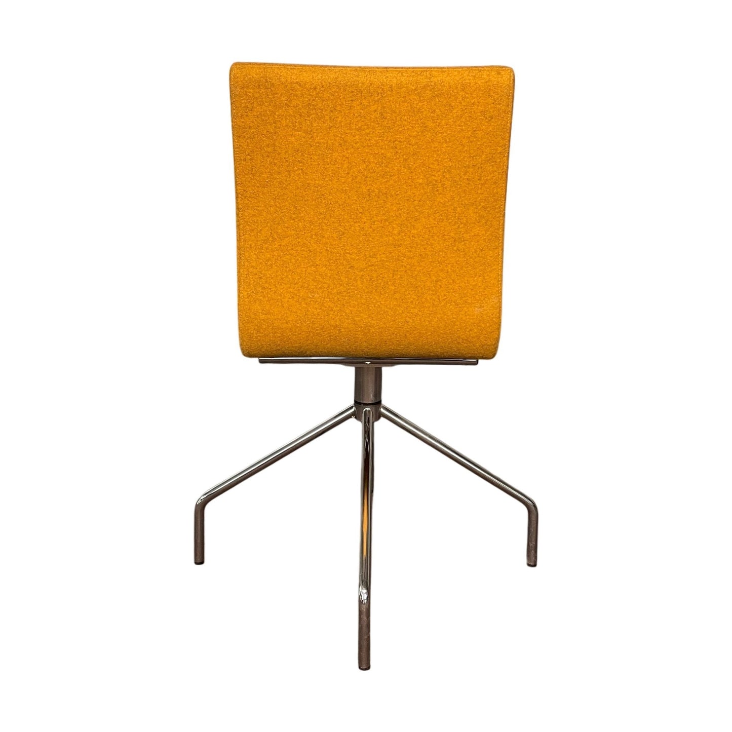 Flex konferansestol fra Skandiform, uten hjul, oransje