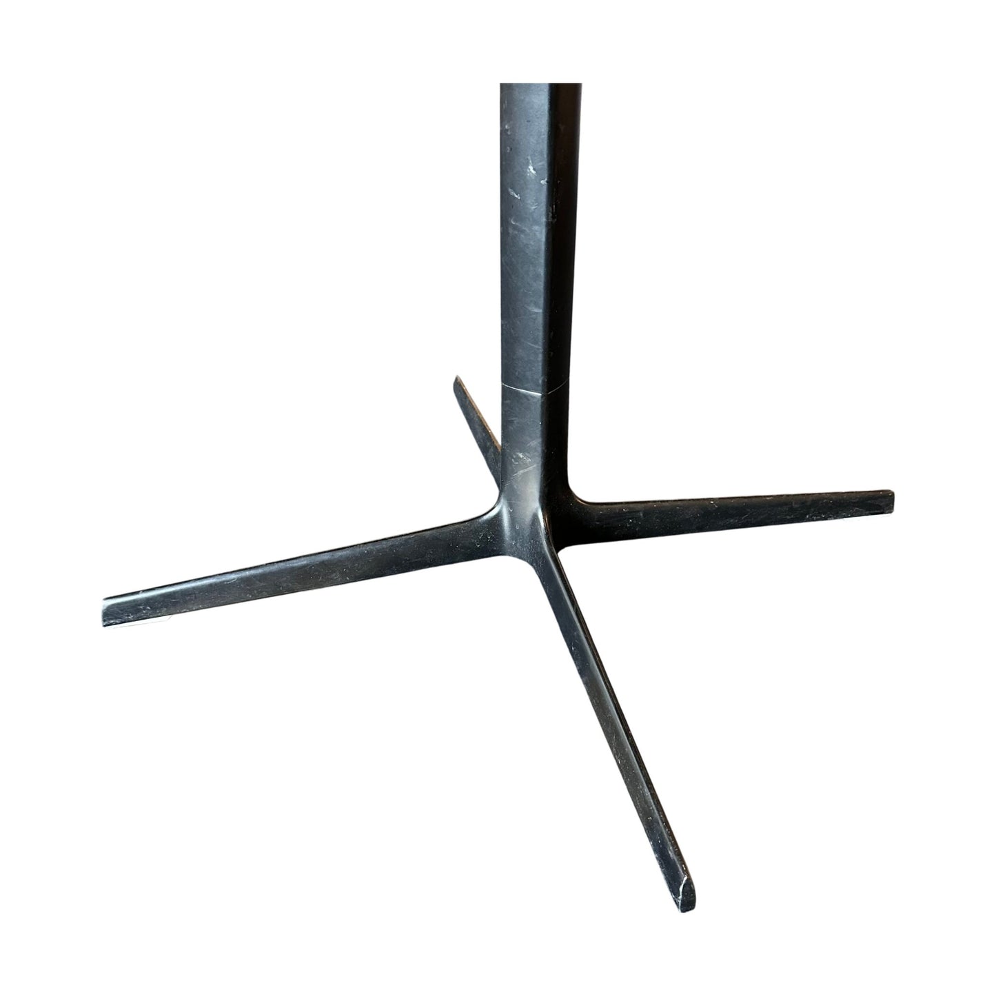 Arper Wim sort loungebord, 80x80 cm, H74 cm