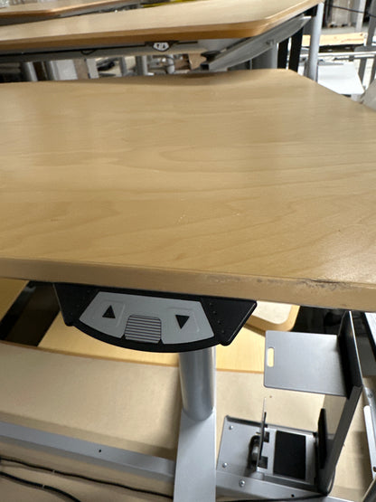 Elektrisk hev/senk skrivebord, 200cm