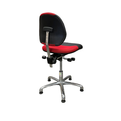 Arbeidsstol fra Aj Produkter, rødt stoff/vinyl