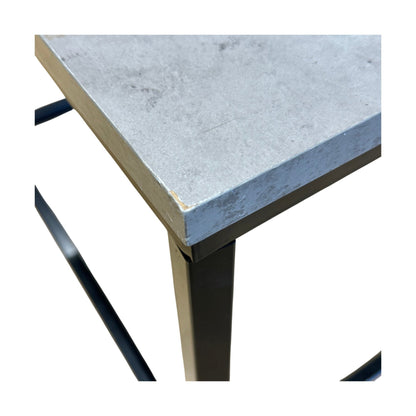 Sidebord fra JYSK, imitert betong, 60x60 cm