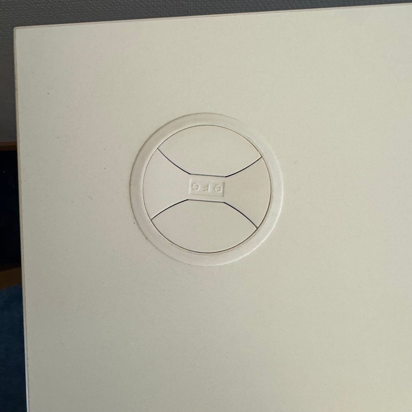 Elektrisk hev/senk og venstresving, 200x120cm