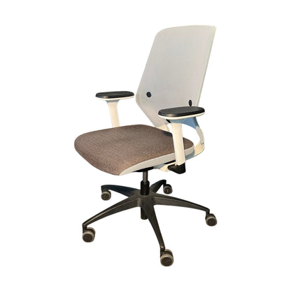 Esencia Drabert kontorstol fra Kinnarps, hvit