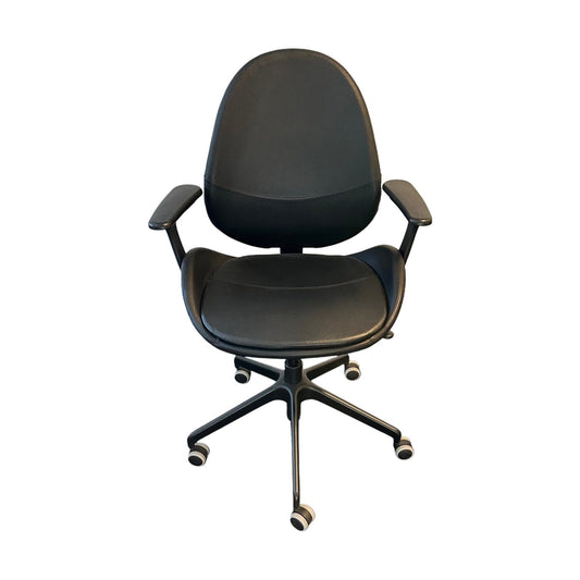 Kontorstol HATTEFJÄLL fra IKEA, sort skinn