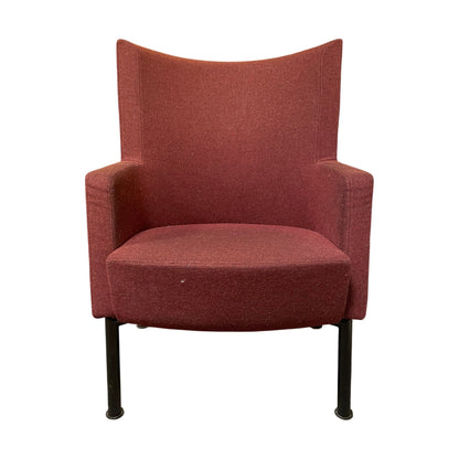 Invito lenestol fra Skandiform, rød