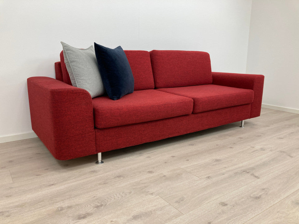 Nyrenset |  3-seter sofa med brede armlener