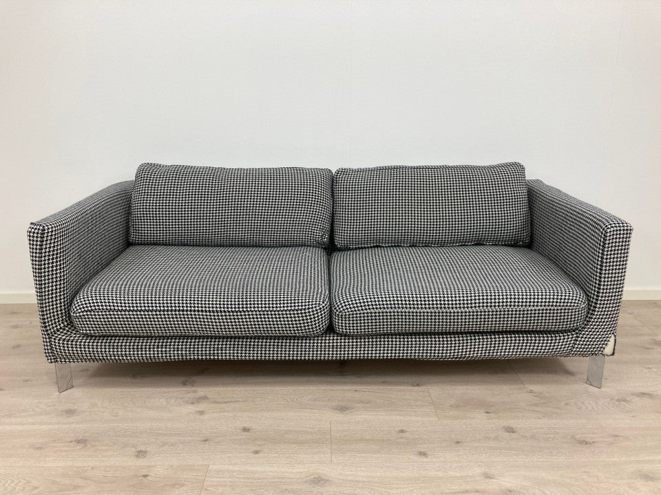 Nyrenset | Romslig 3-seter sofa